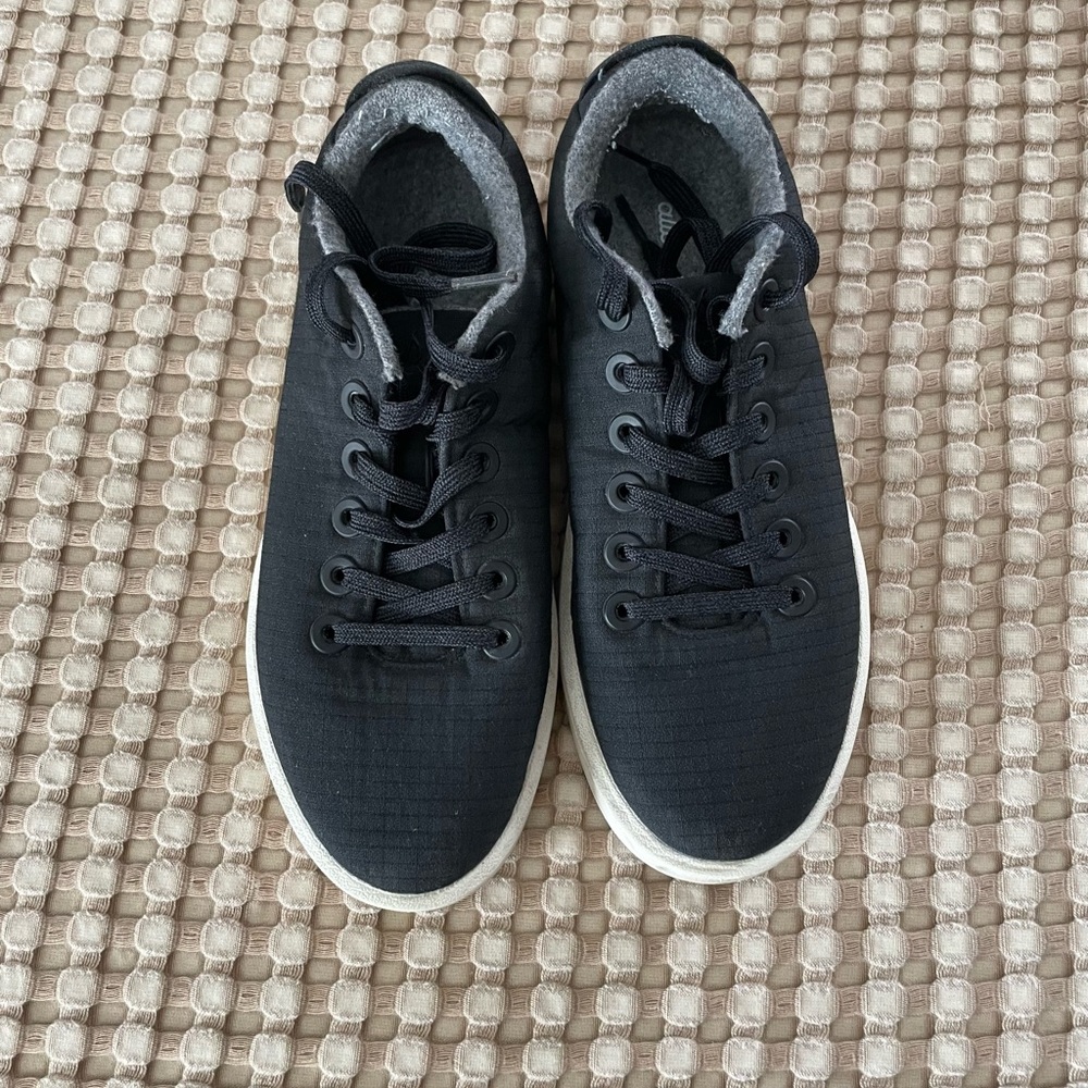 Allbirds Sneakers - Picture 6 of 9